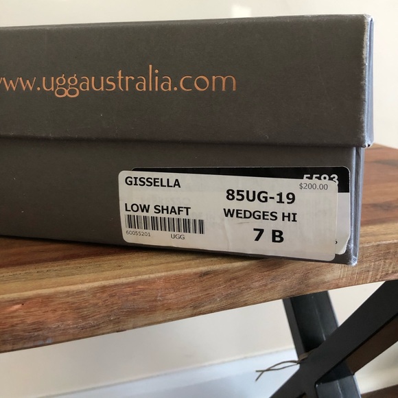 UGG Gisselle Wedges - Picture 11 of 12